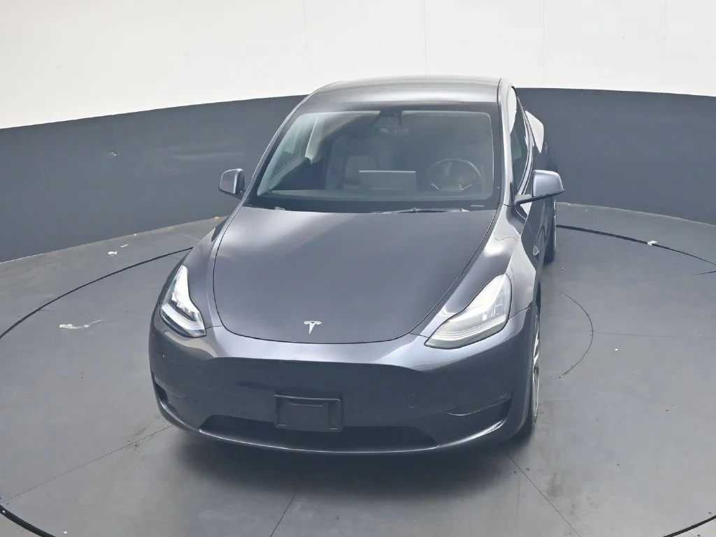 Used 2021  Tesla Long Range image 15