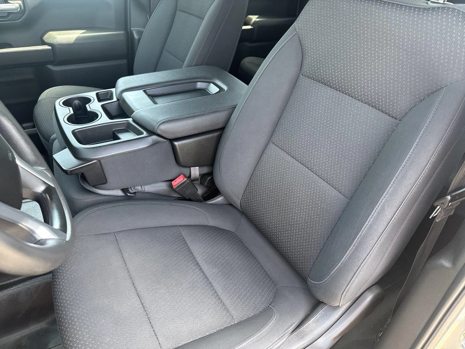 Used 2022 SILVER ICE METALLIC Chevrolet Custom image 11
