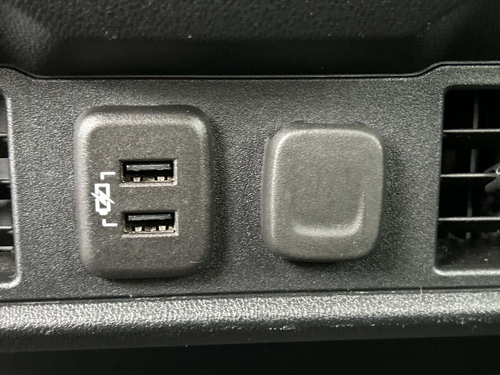 Used 2019 Blue GMC SLE image 18