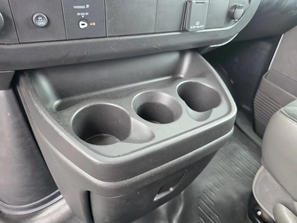 Used 2025 Summit White Chevrolet WT image 17