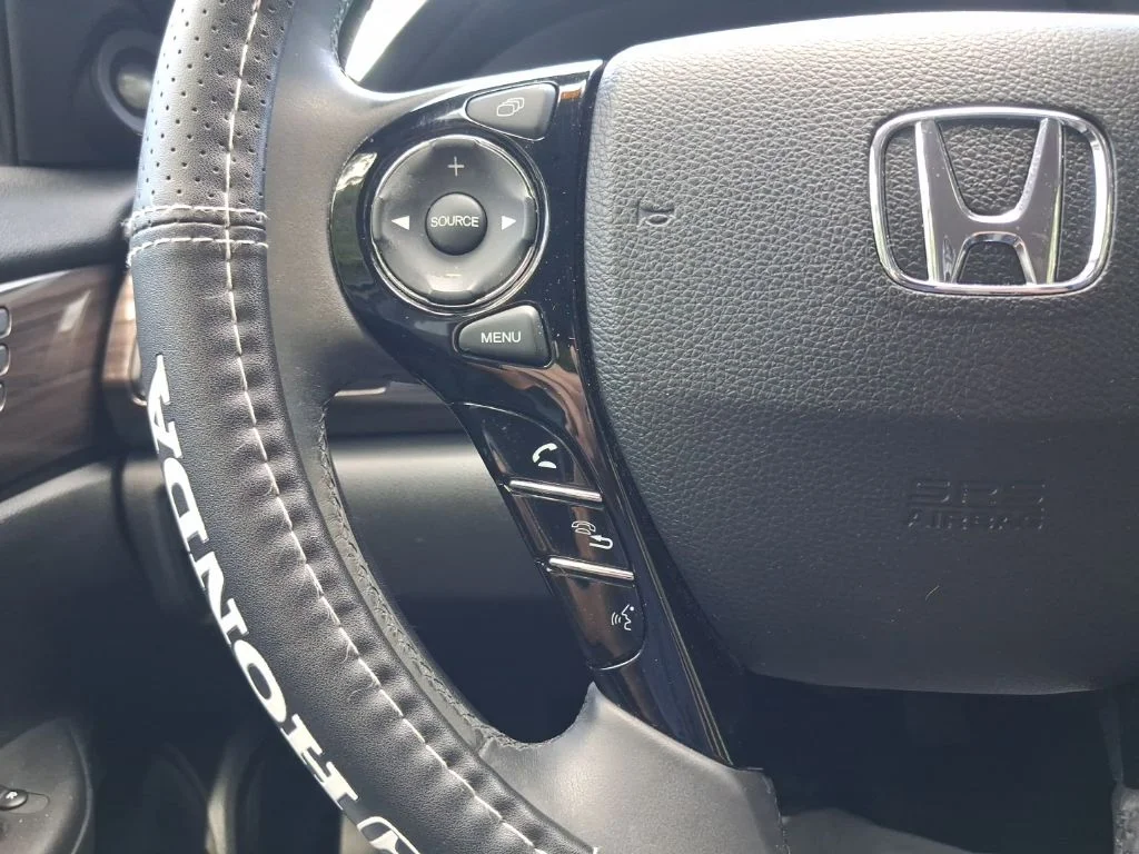 Used 2017 Brown Honda Touring image 29