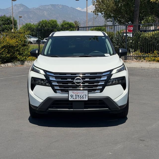 Used 2024 White Nissan S image 2