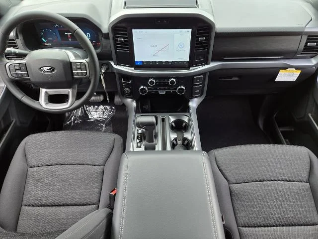 New 2026 Oxford White Ford XLT image 37