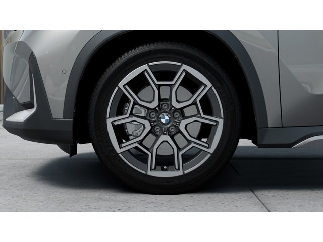 New 2026 Space Silver Metallic BMW X1 28i image 7