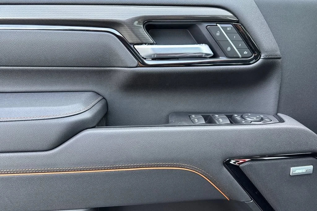 2026 GMC Sierra 3500HD AT4 - Photo 7