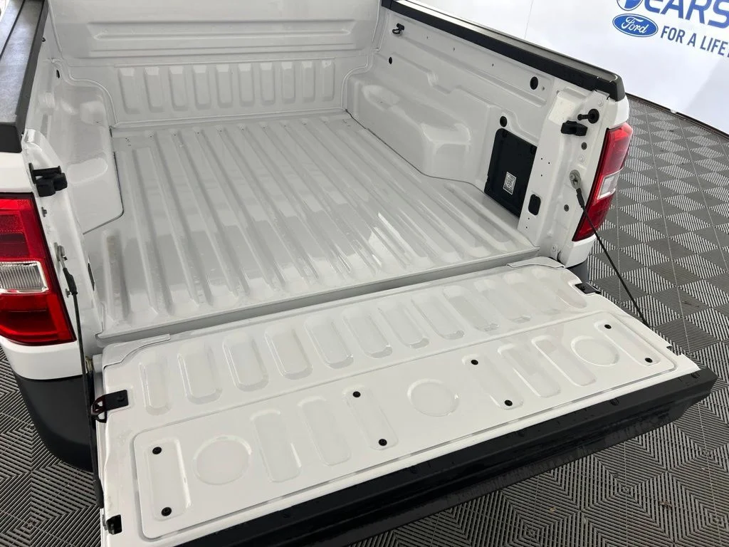 New 2026 Oxford White Ford XL image 11