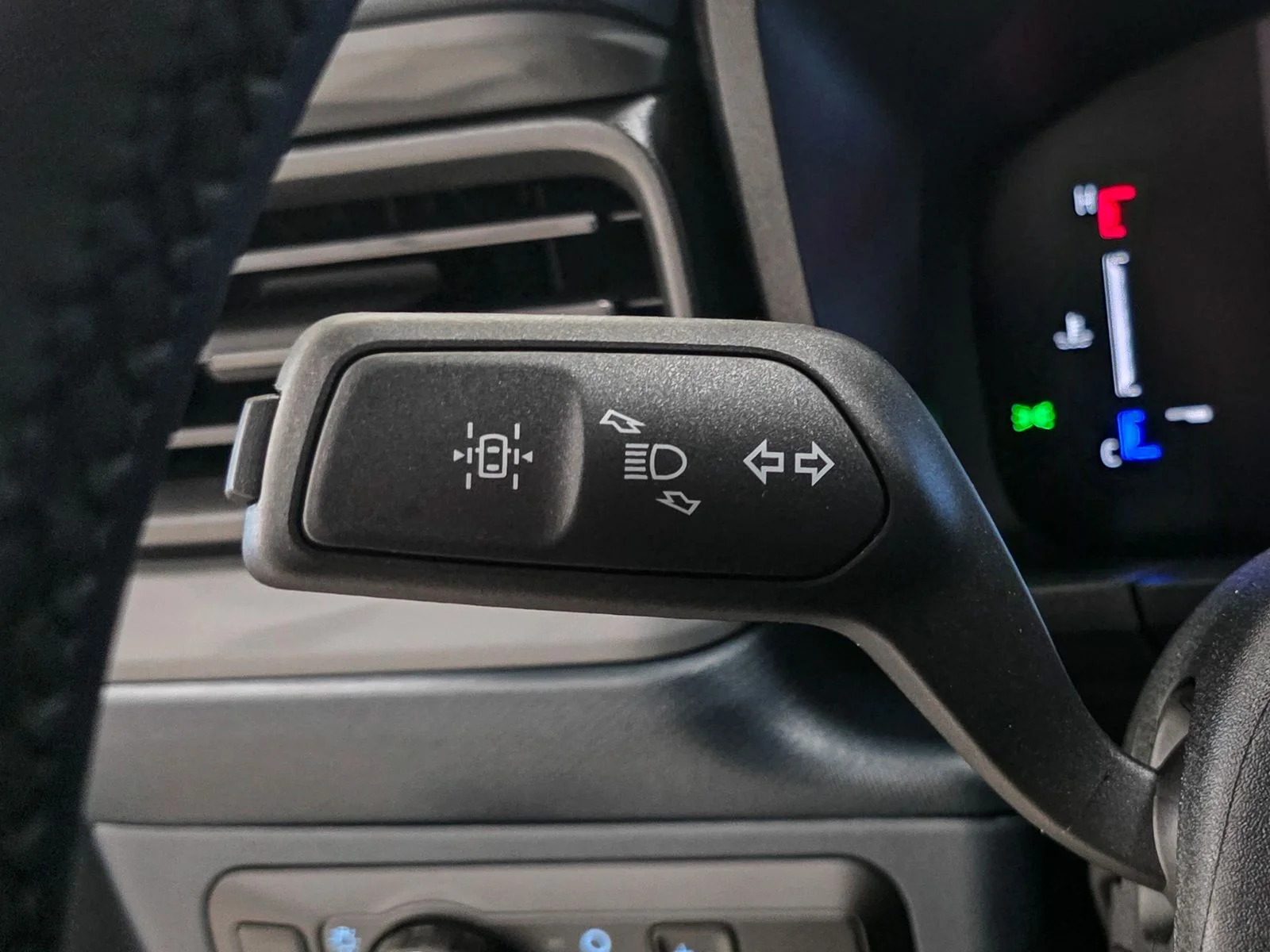 New 2026 White Ford XLT image 36
