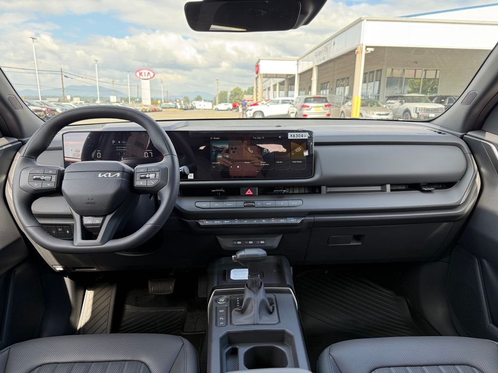 New 2027 Iceberg Green Kia X-Line S image 19