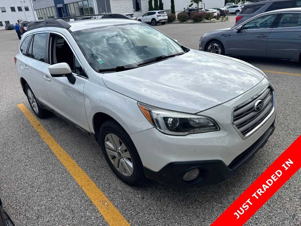 Used 2016 White Subaru 2.5i Premium image 3