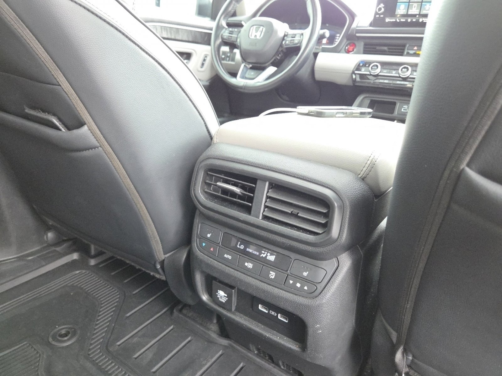 2023 Honda Pilot Elite - Photo 28