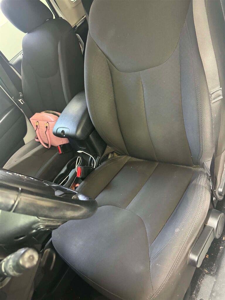 Used 2017 Bright White Clearcoat Jeep Sport image 18
