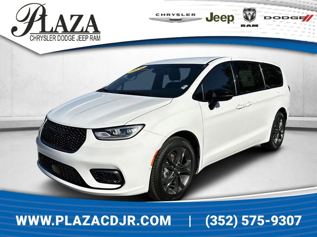 New 2026 Bright White Clear-Coat Exterior Paint Chrysler Select image 1