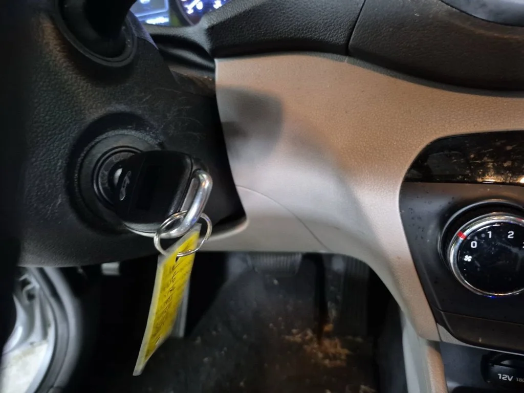 Used 2018 Silver Hyundai SEL image 15