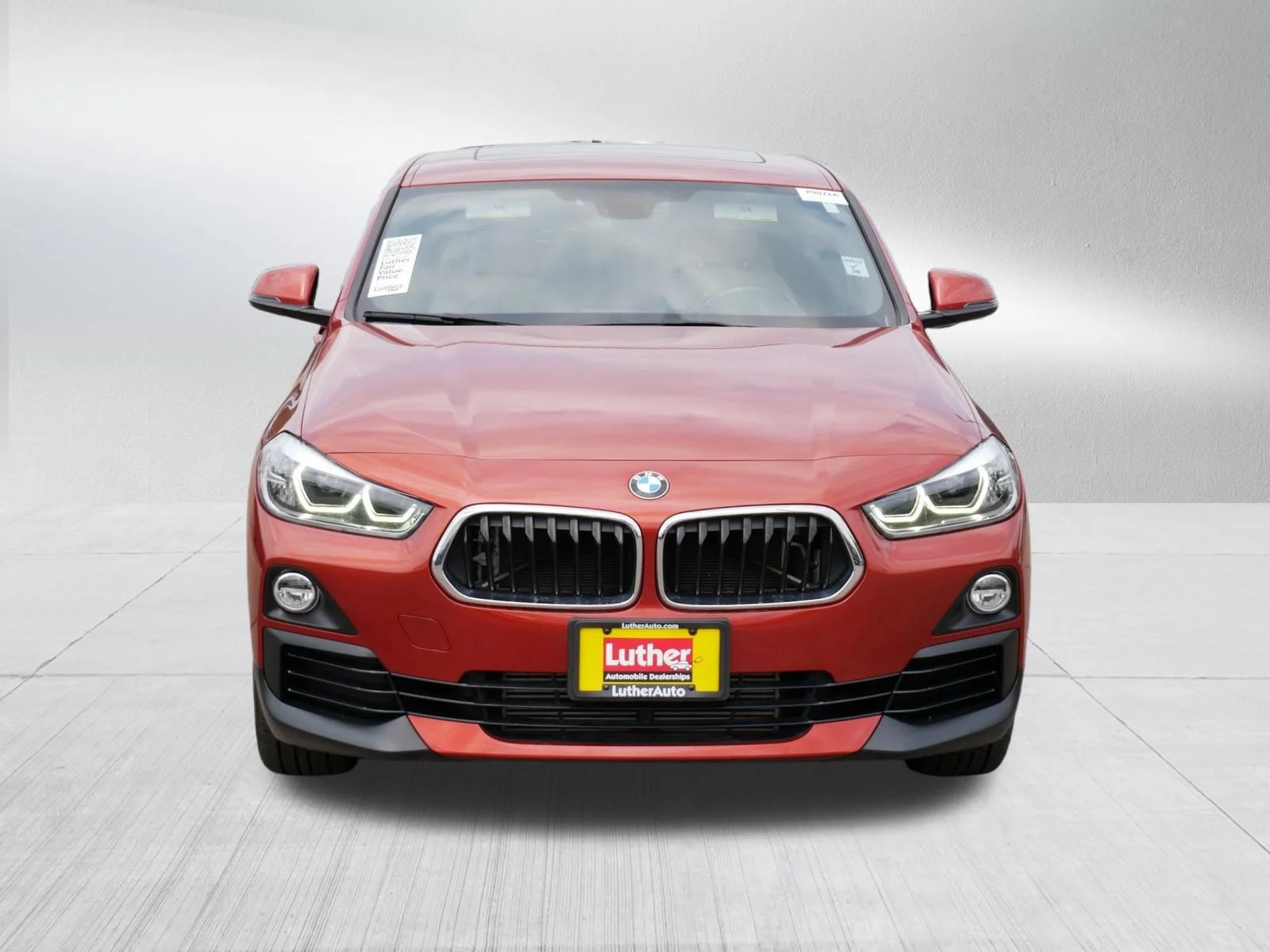 Used 2018 BMW X2 28i with VIN WBXYJ5C37JEF80327 for sale in Brooklyn Center, Minnesota
