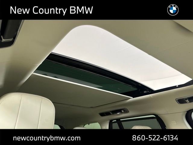 Used 2023  Land Rover Autobiography image 21