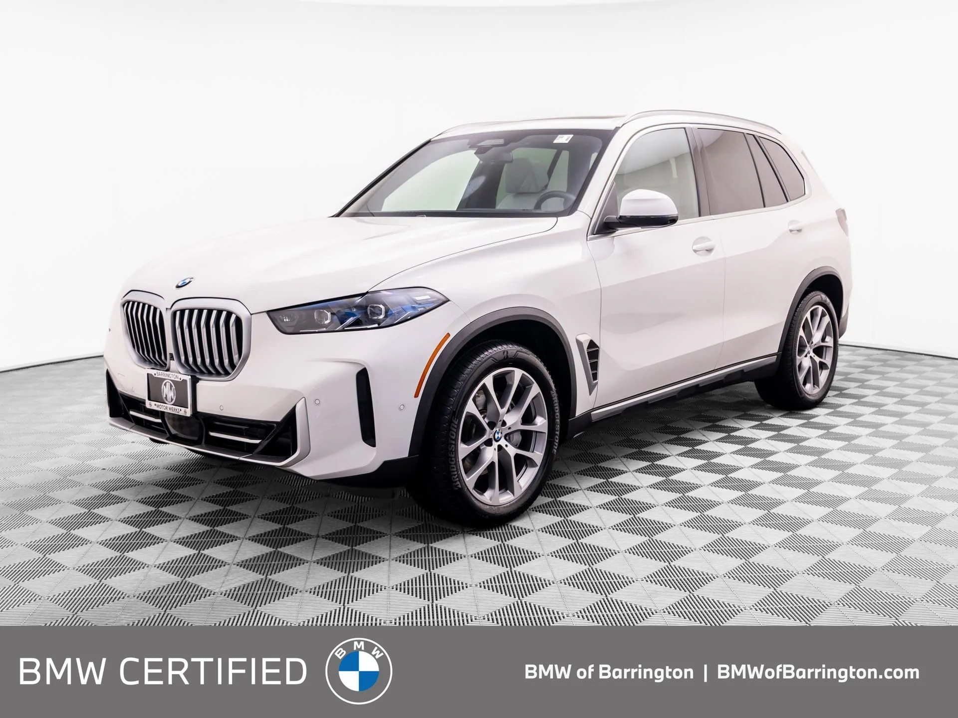 Certified Used 2026 White BMW xDrive40i image 1