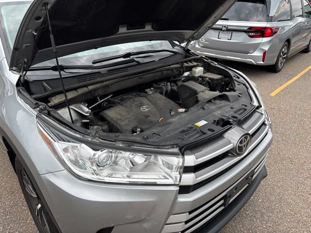 Used 2019 Celestial Silver Metallic Toyota LE image 18