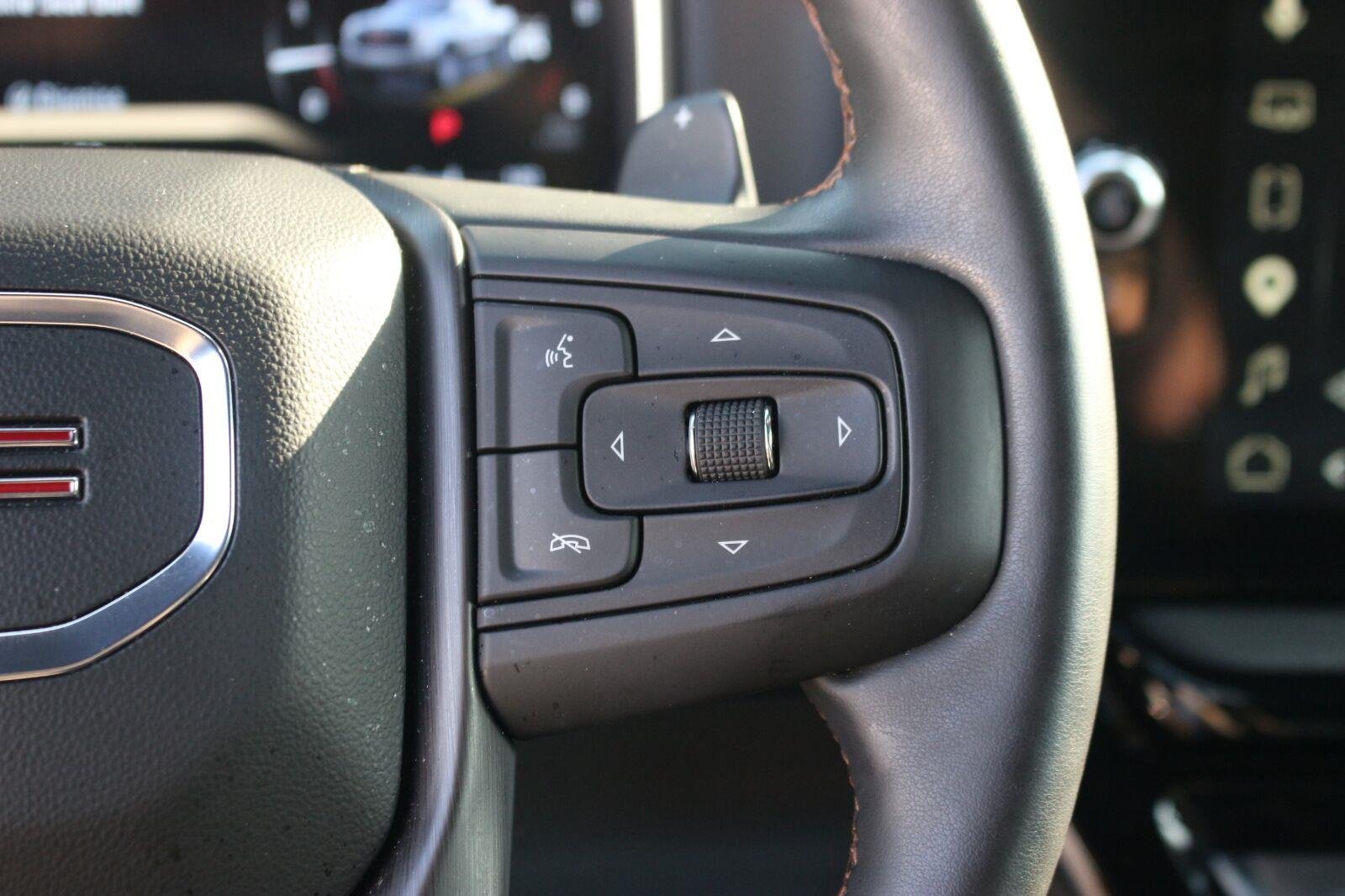 Used 2026 Summit White GMC AT4 image 21