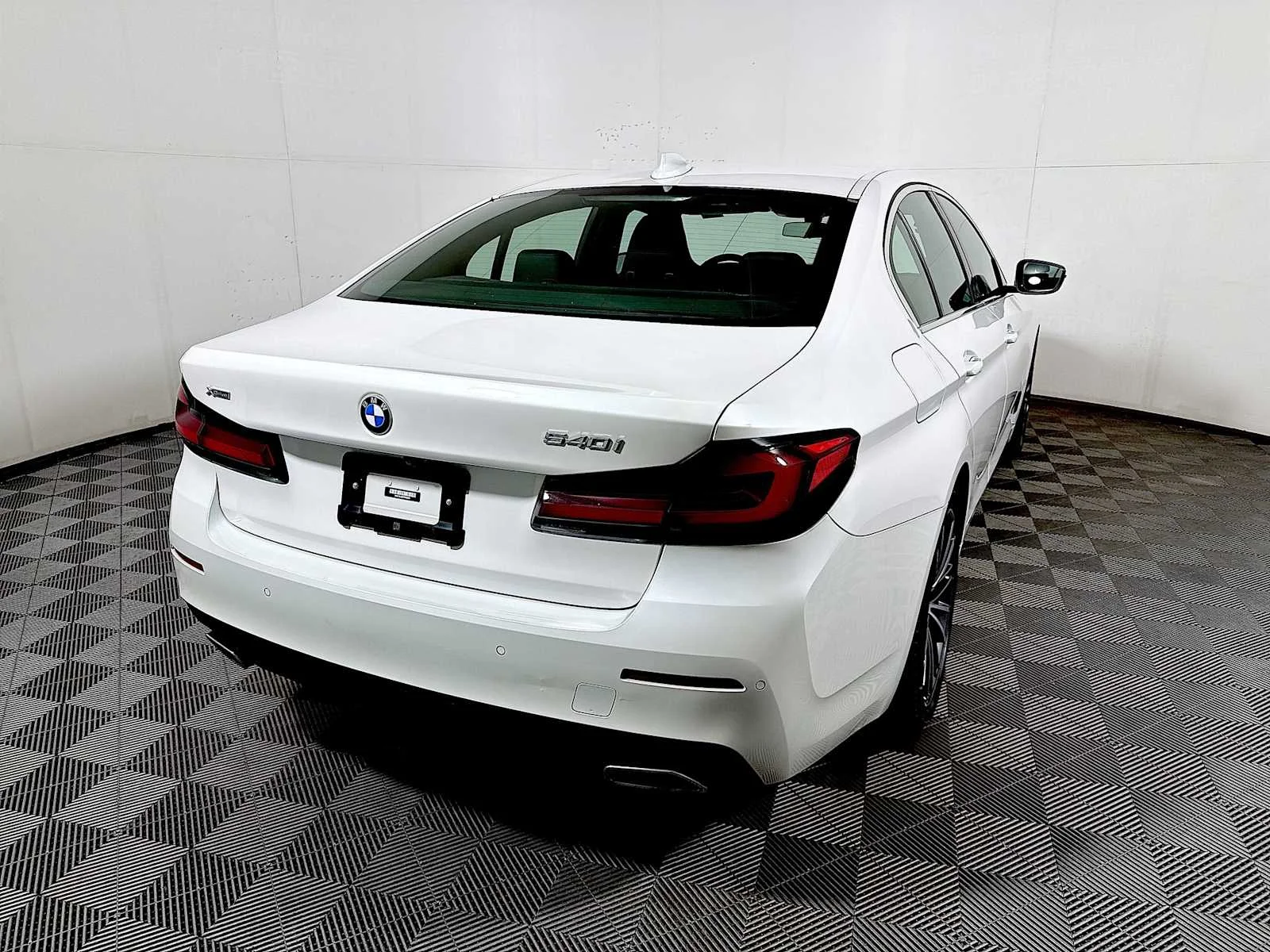 2023 BMW 5 Series 540i - Photo 6