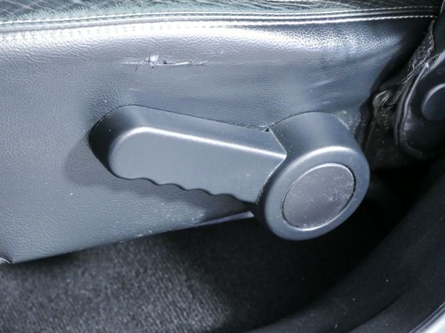 Used 2016 Silver Jeep Unlimited Sahara image 21