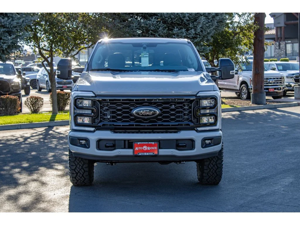 New 2026 Avalanche Ford F-350® Lariat® image 3
