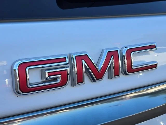 Used 2023 SUMMIT WHITE GMC AT4 image 19