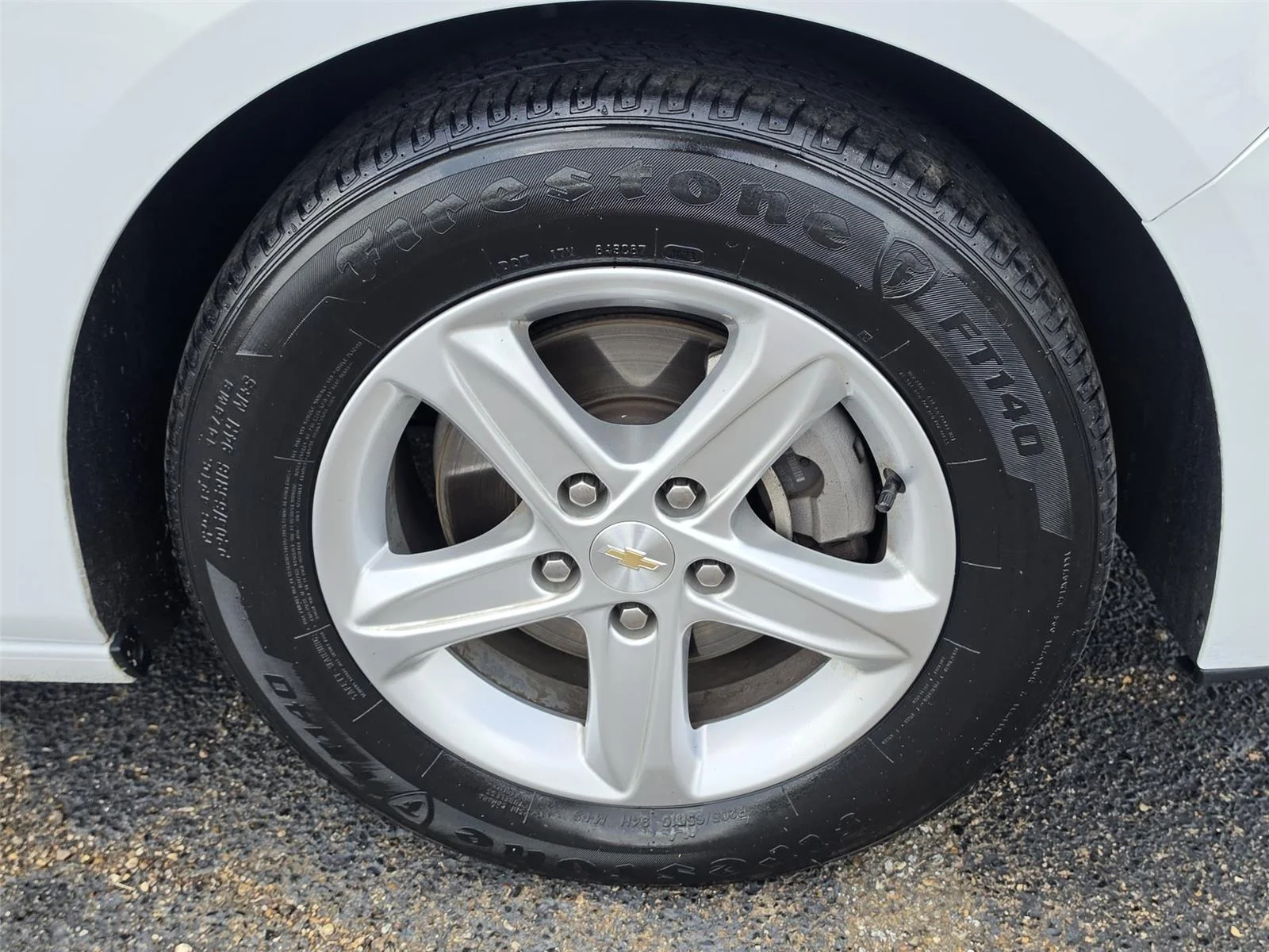 Used 2024 Summit White Chevrolet LT image 33