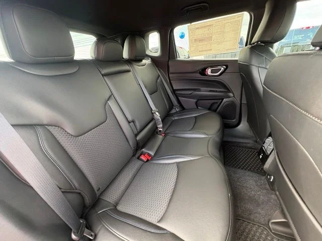 New 2026 Fathom Blue Pearl Coat Jeep Latitude image 12