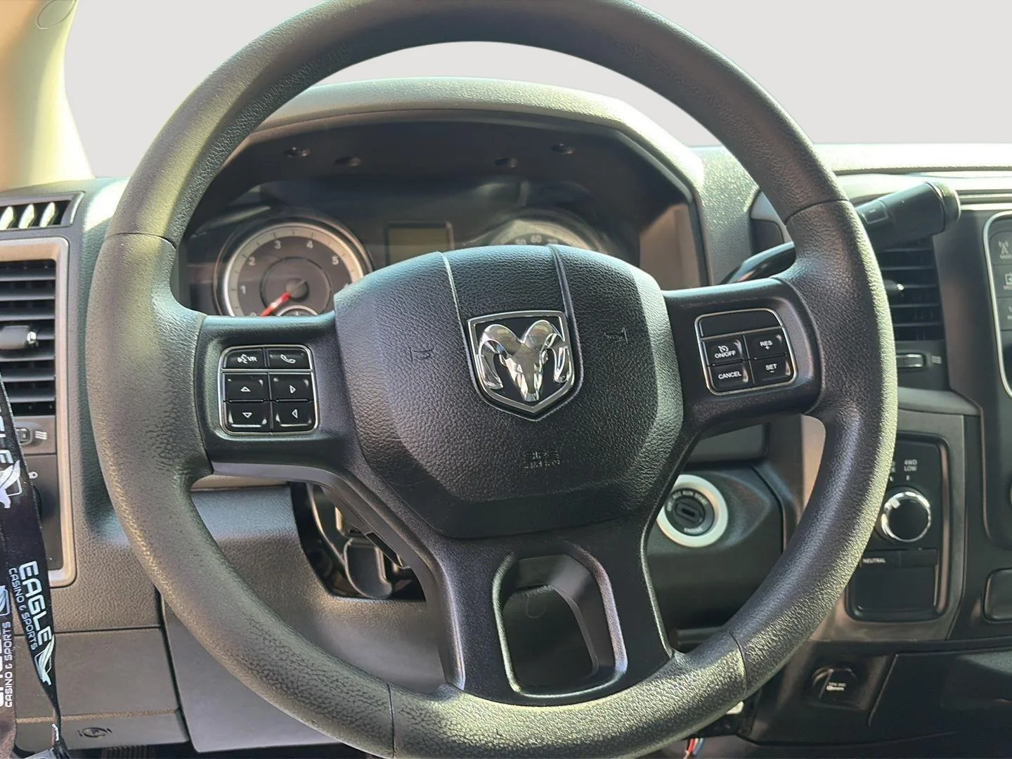 Used 2018 Brilliant Black Crystal Pearl Ram Express image 13