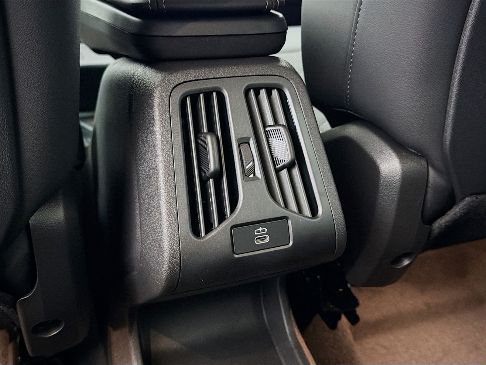 New 2026 Dune Grey Metallic BMW xDrive28i image 27