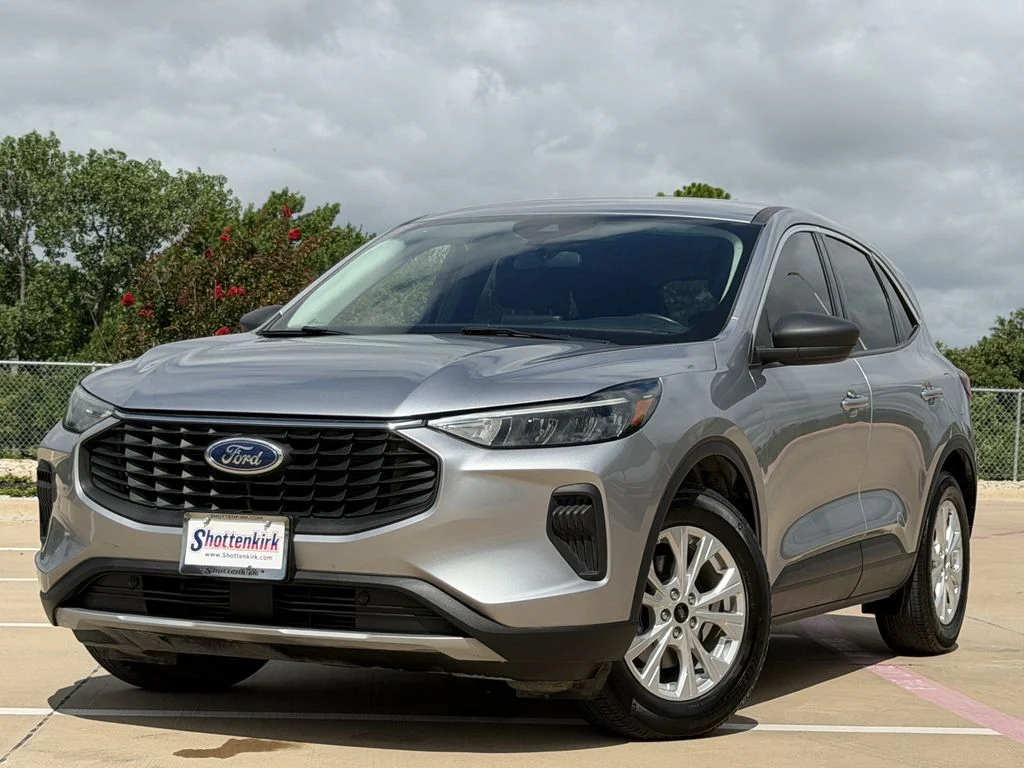 Used 2024 Silver Ford Active image 2