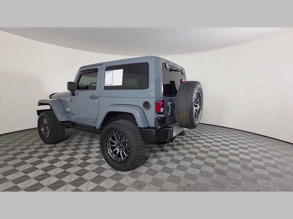 Used 2015 Anvil Clearcoat Jeep Sahara image 46