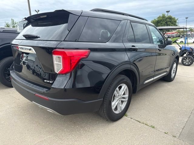 Used 2024 Black Ford XLT image 4