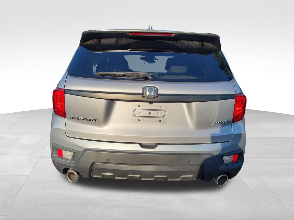 Certified Used 2023 Lunar Silver Metallic Honda AWD EX-L image 14