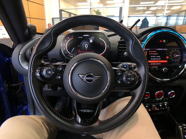 Certified Used 2021 Starlight Blue Metallic MINI Clubman image 13