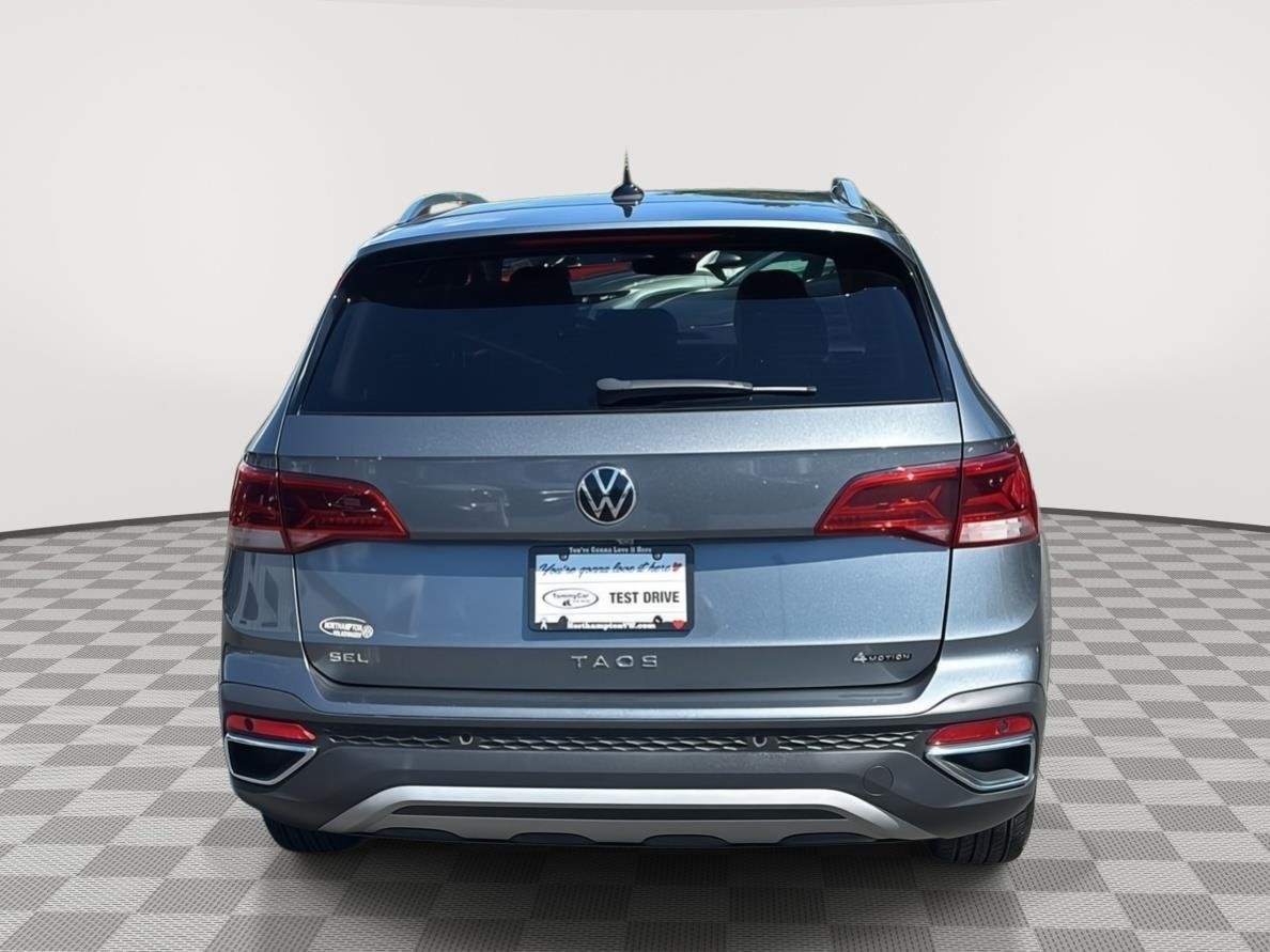 Used 2022 Platinum Gray Metallic Volkswagen SEL image 6