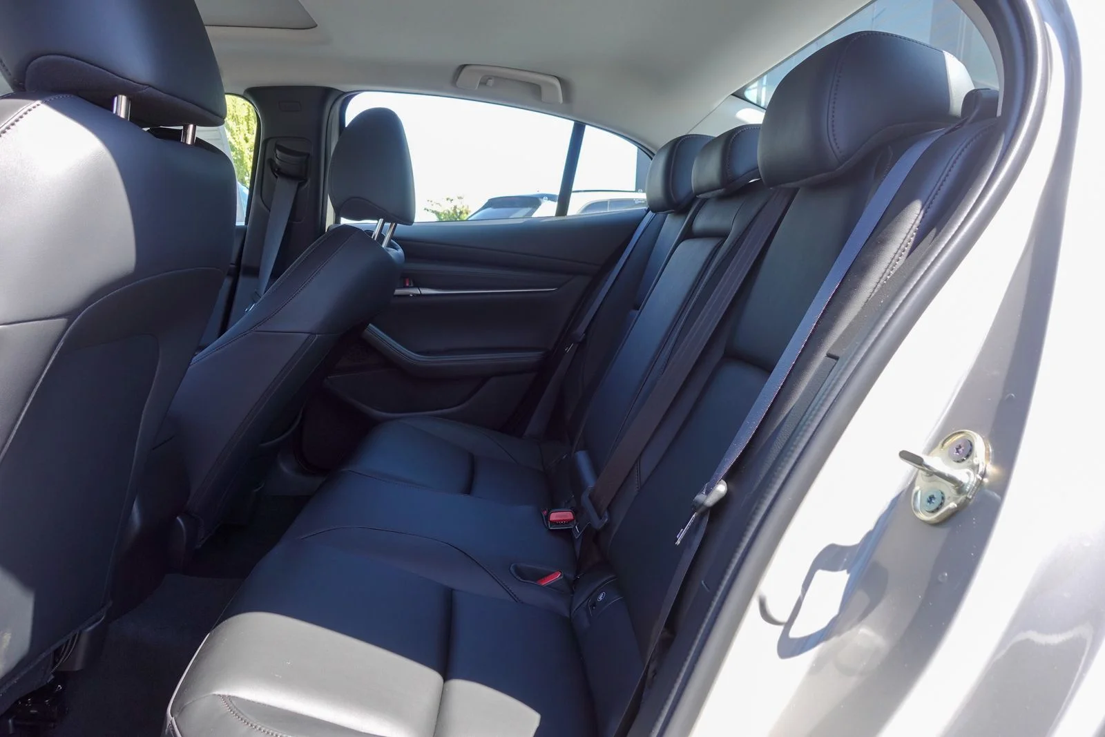 New 2026 Platinum Quartz Metallic Mazda 2.5 S Preferred image 13