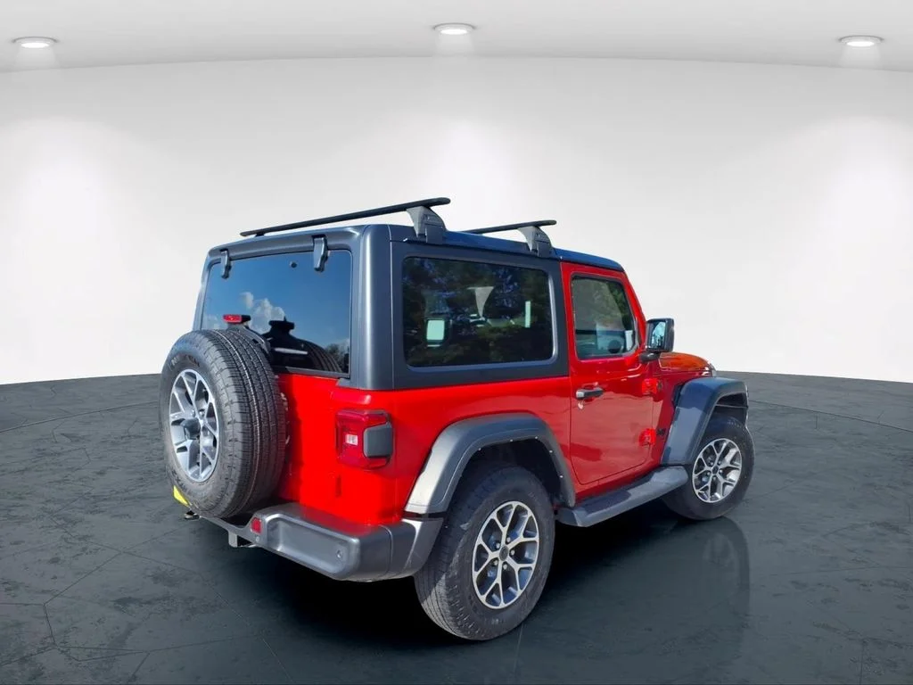 Used 2024 Red Jeep Sport S image 8