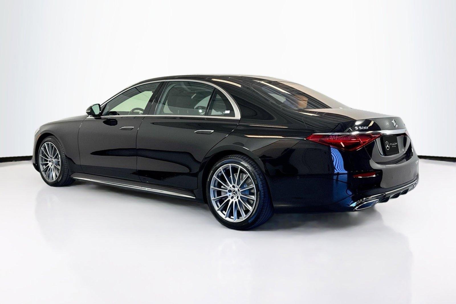 New 2026 Obsidian Black Metallic Mercedes-Benz S 580 image 7