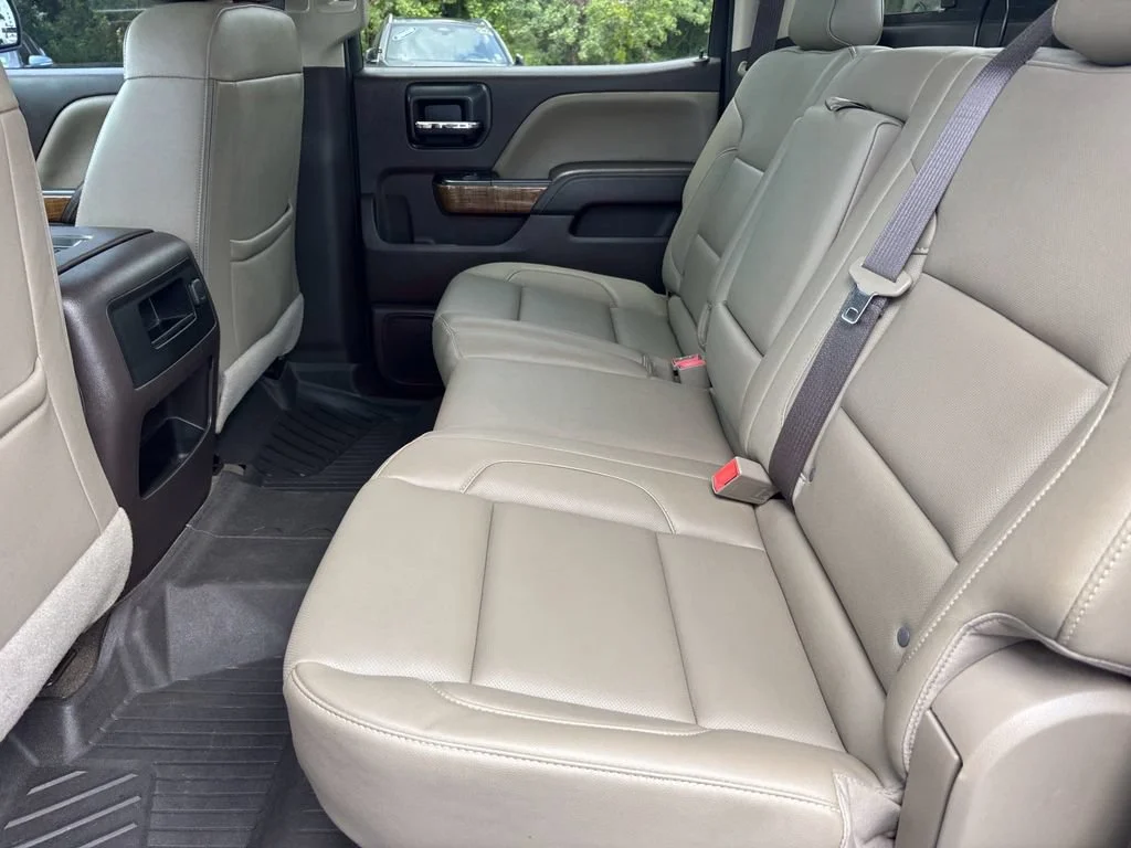Used 2017 WHITE FROST TRICOAT GMC SLT image 20