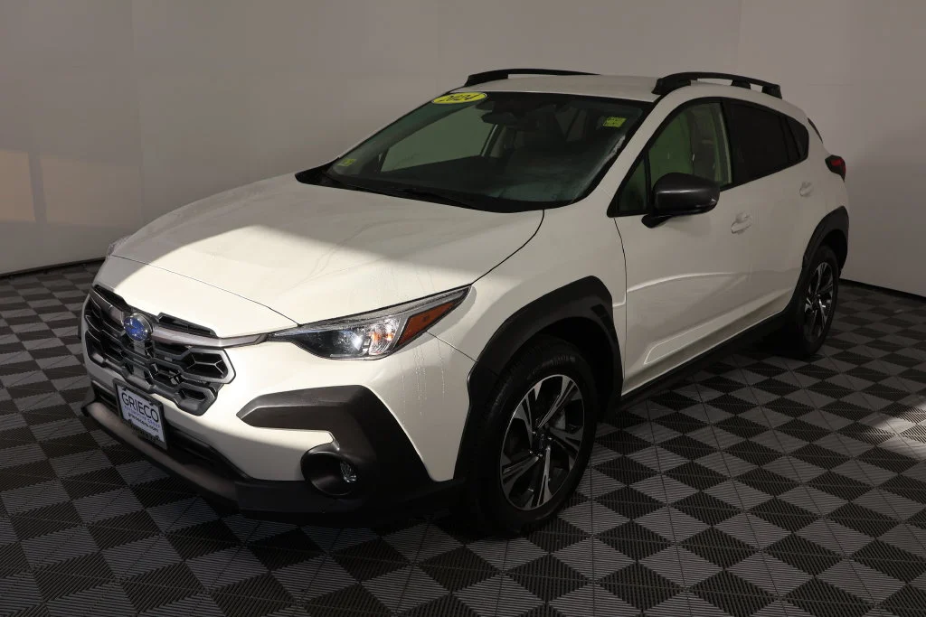 Used 2024 Crystal White Pearl Subaru Premium image 4