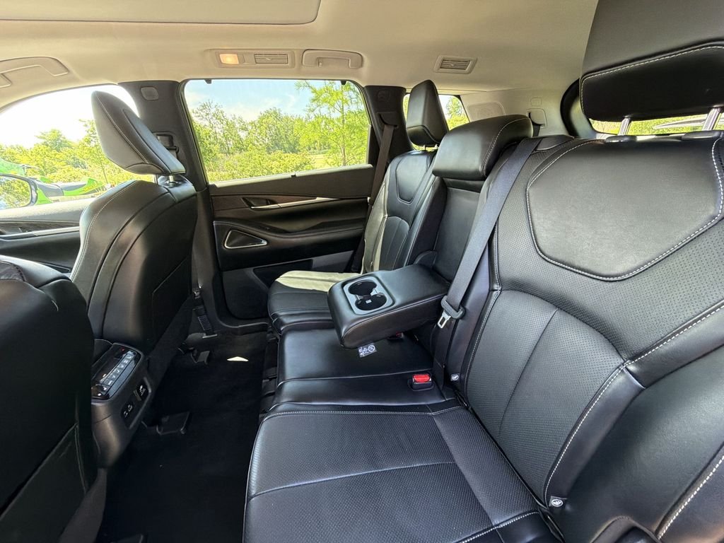 Used 2023 Moonbow Blue INFINITI Sensory image 25