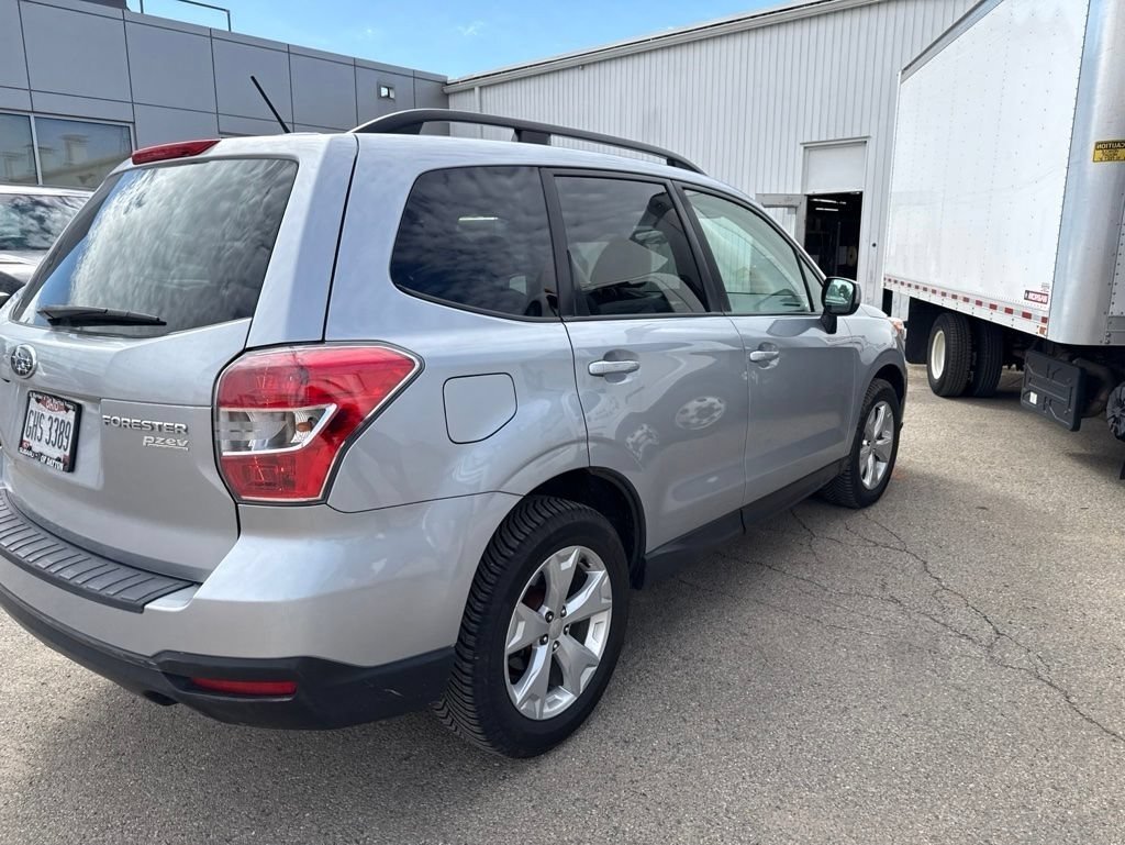 Used 2015 Ice Silver Metallic Subaru 2.5i Premium image 3