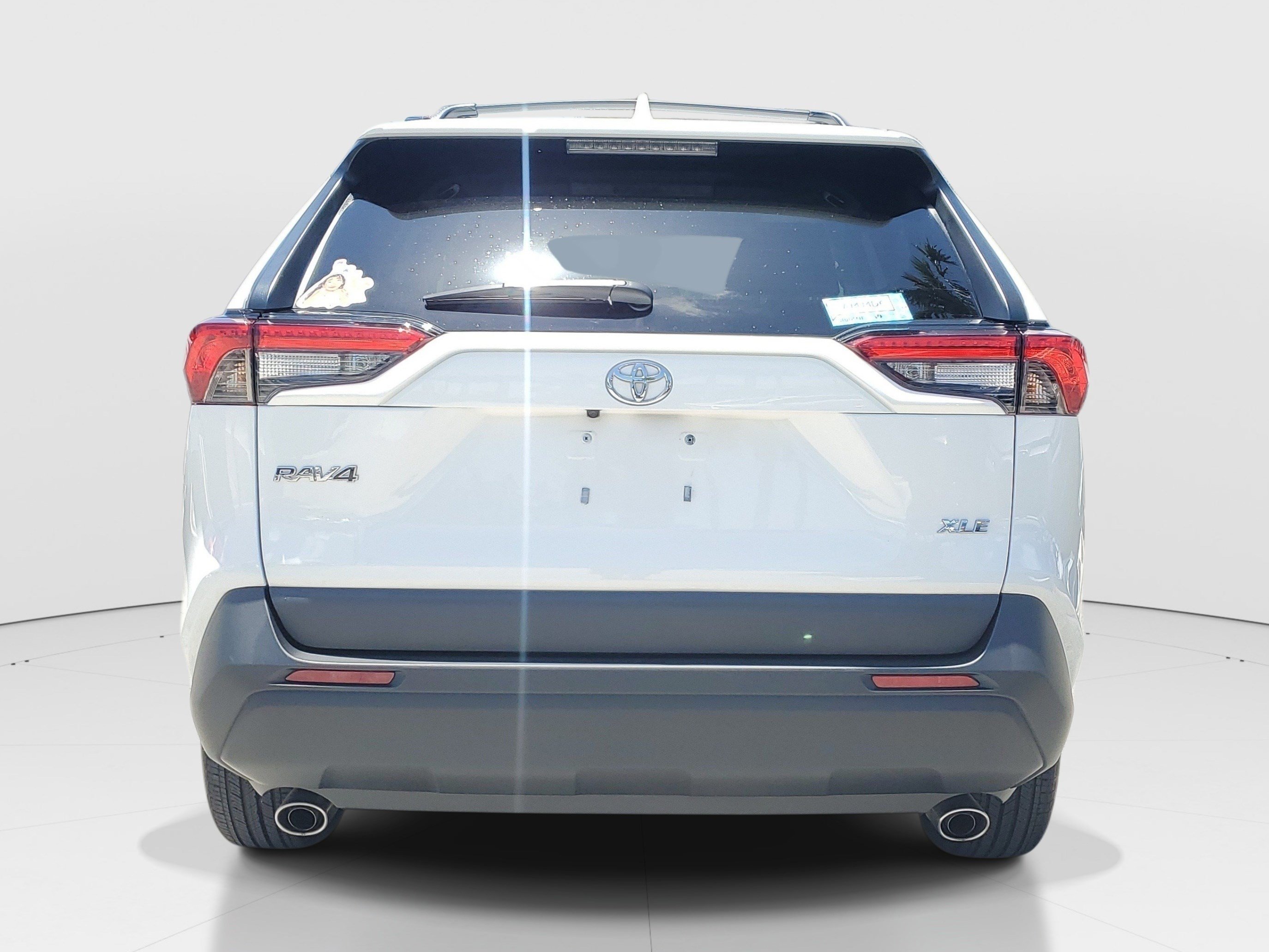 Used 2024 Ice Toyota XLE image 5