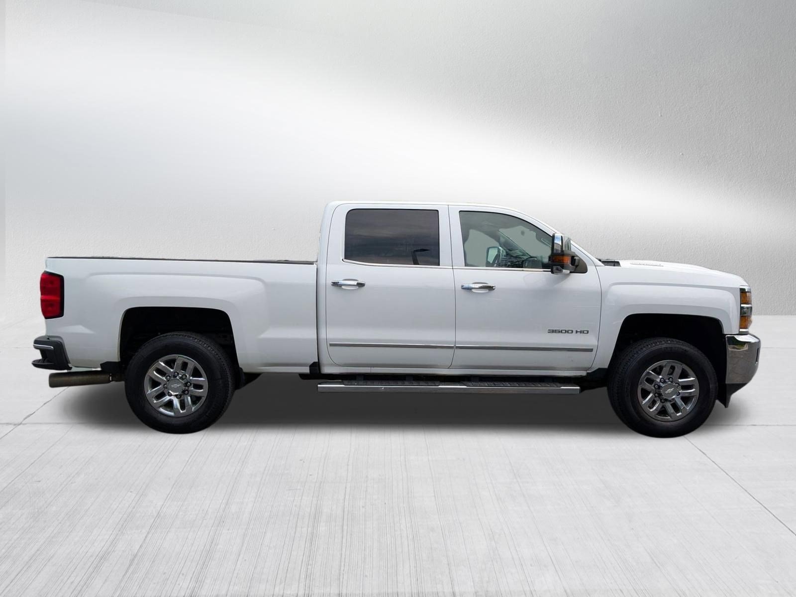 Certified Used 2017 SUMMIT WHITE Chevrolet LTZ image 6