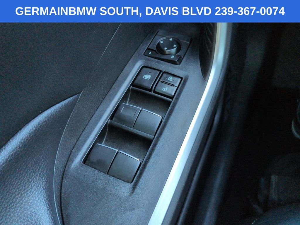 Used 2021 Lunar Toyota XLE Premium image 26