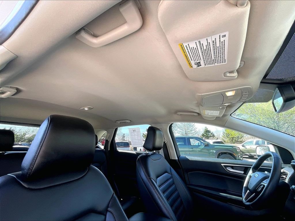 Used 2024 White Ford SEL image 7