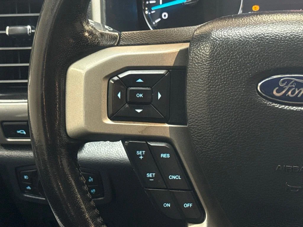 Used 2022 Oxford White Ford Lariat image 16