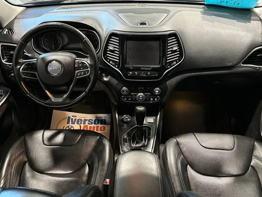 Used 2019 Black Jeep Limited image 28