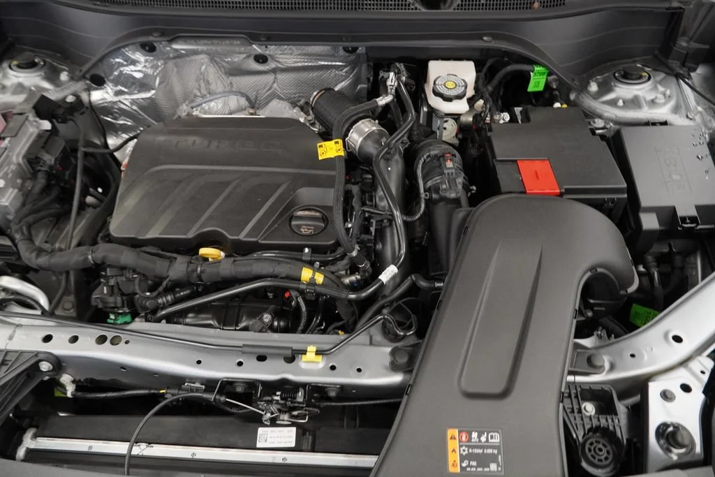 New 2026 Sterling Gray Metallic Chevrolet LT image 39